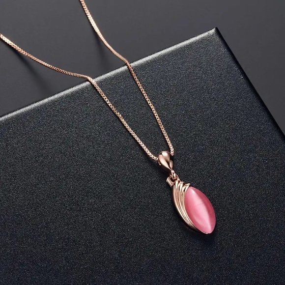 Oval Pendant Necklace & Stud Earrings Rose Gold with Pink Stones - Picture 4 of 5